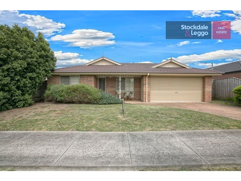 5 Glade Court, Cranbourne VIC 3977