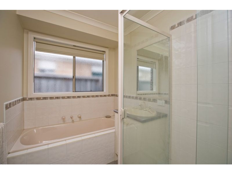 5 Glade Court, Cranbourne VIC 3977