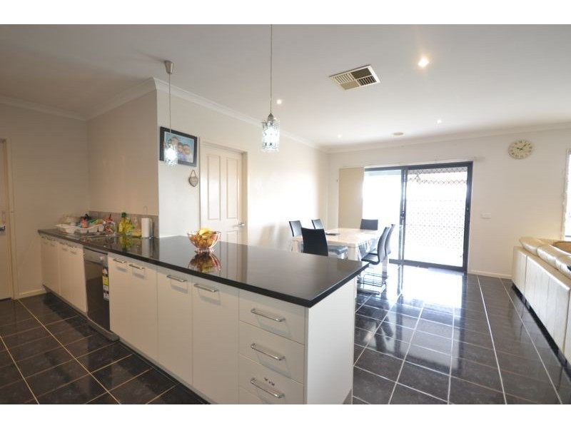 20 Springmount Street, Cranbourne North VIC 3977