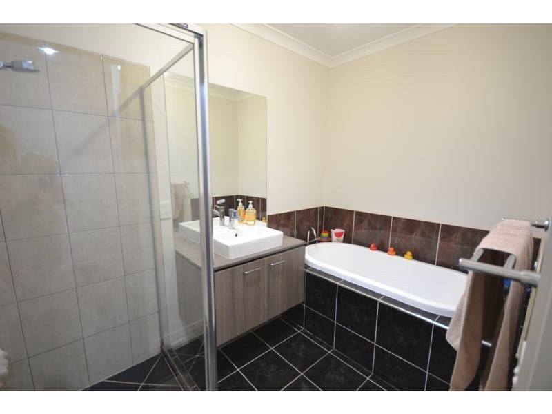 20 Springmount Street, Cranbourne North VIC 3977