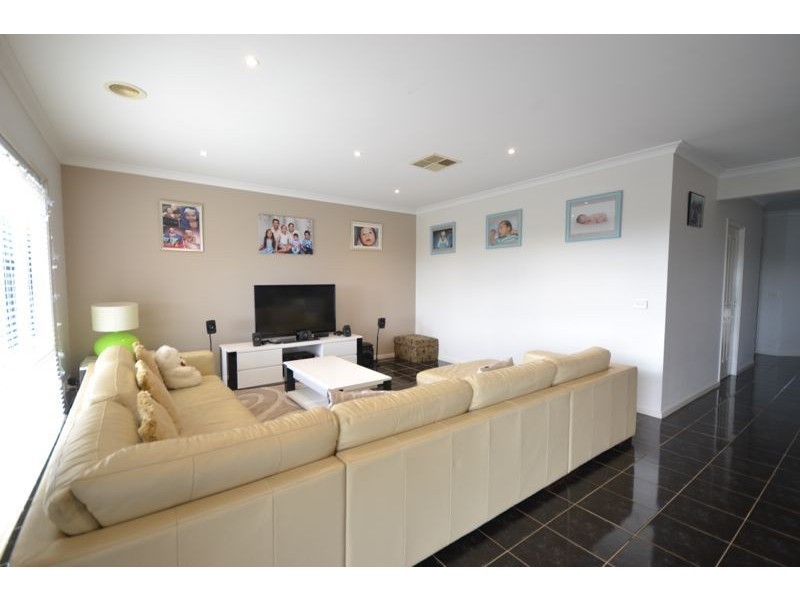 20 Springmount Street, Cranbourne North VIC 3977