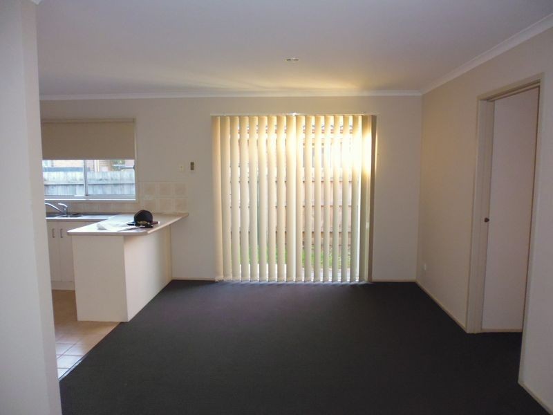 42 Jacinta Drive, Cranbourne West VIC 3977