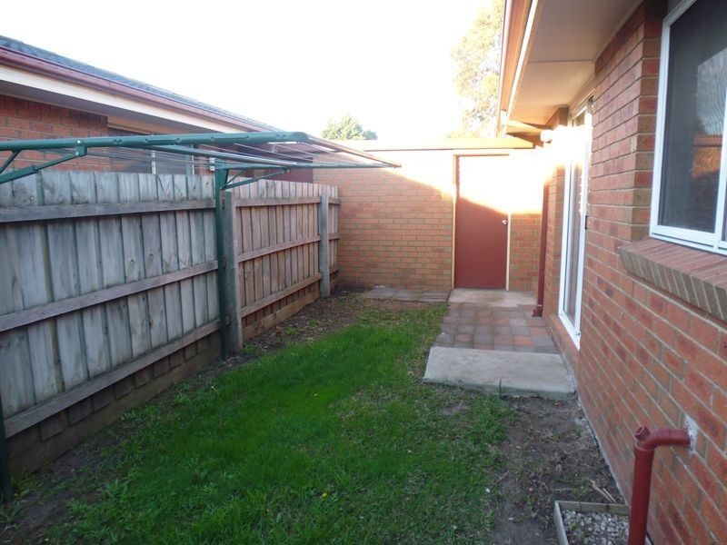 42 Jacinta Drive, Cranbourne West VIC 3977