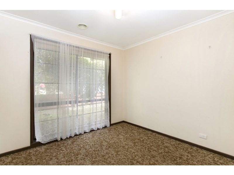 2/111 Cameron Street, Cranbourne VIC 3977