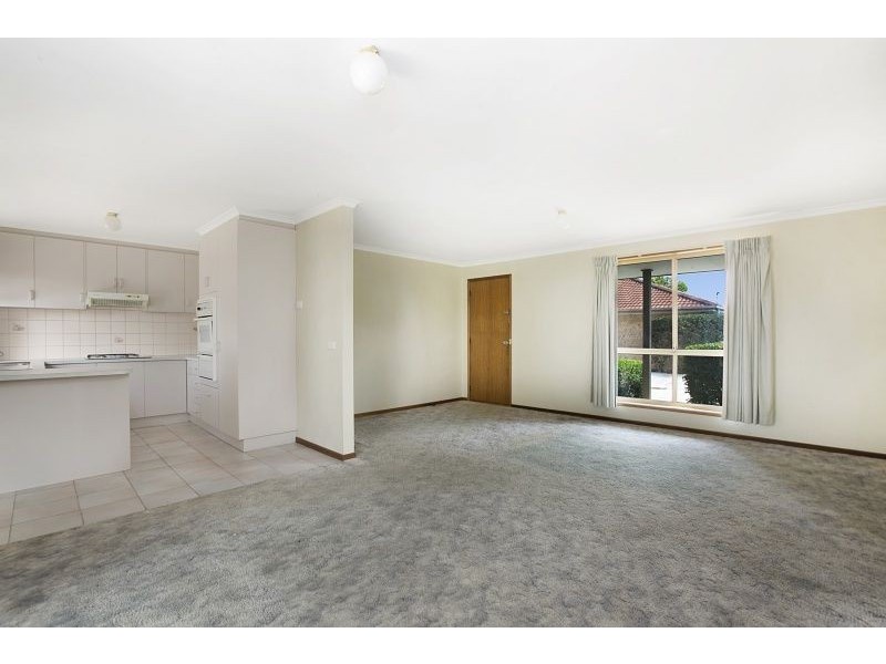2/104 Duff Street, Cranbourne VIC 3977