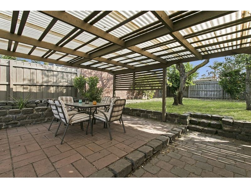 27 Dunbar Avenue, Cranbourne VIC 3977