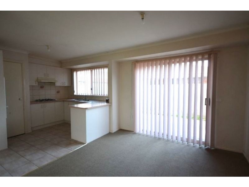 1/6 Gordon Street, Cranbourne VIC 3977