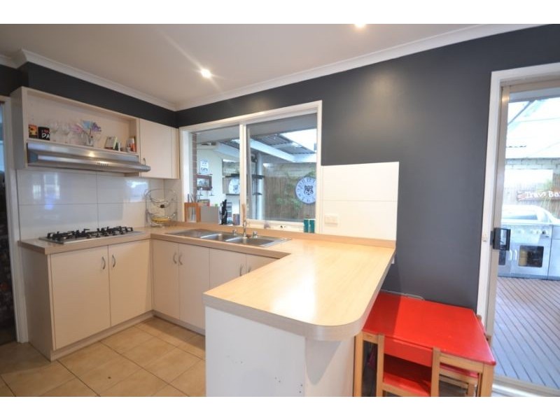 5 Deborah Court, Skye VIC 3977