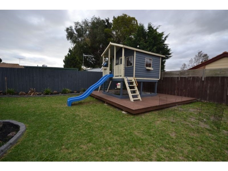 5 Deborah Court, Skye VIC 3977