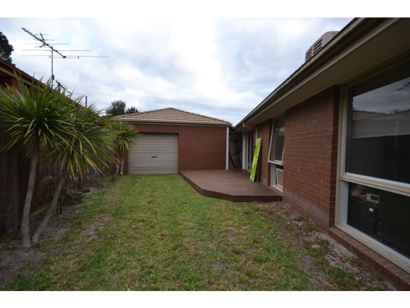 5 Deborah Court, Skye VIC 3977