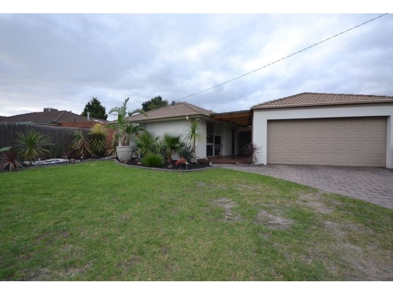 5 Deborah Court, Skye VIC 3977