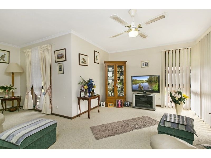 117 Gipps Crescent, Cranbourne North VIC 3977