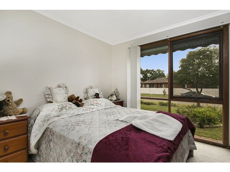 117 Gipps Crescent, Cranbourne North VIC 3977