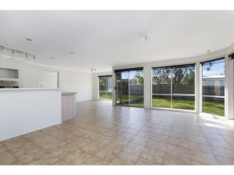 2 Stilt Close, Blind Bight VIC 3980