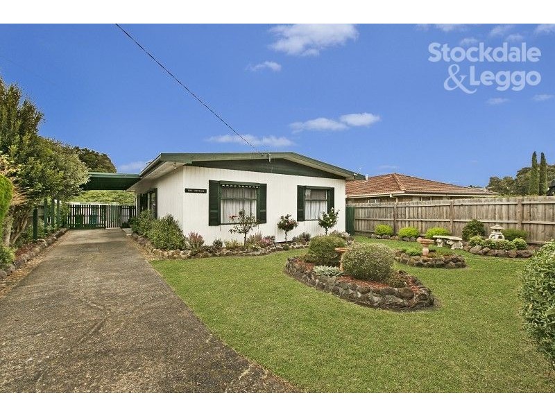26 Evelyne Avenue, Cranbourne VIC 3977