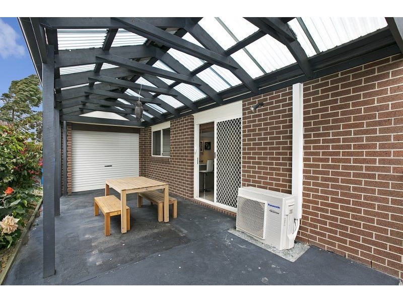 17 Bushranger Boulevard, Cranbourne East VIC 3977