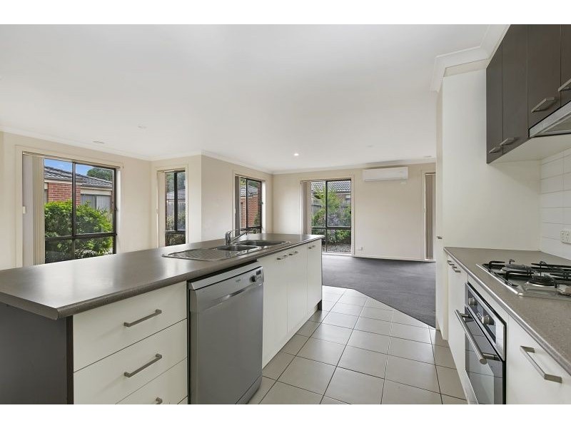 5/11-13 Elizabeth Street, Cranbourne North VIC 3977
