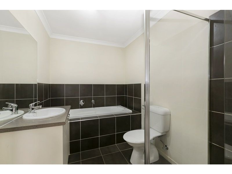 5/11-13 Elizabeth Street, Cranbourne North VIC 3977