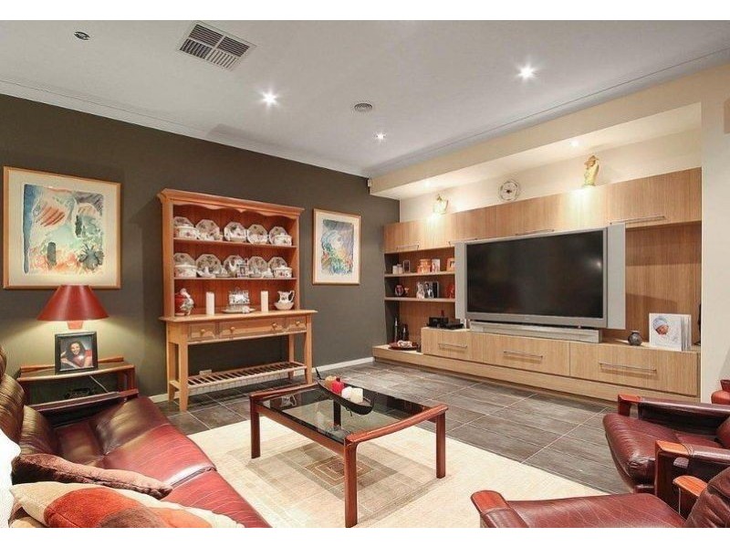 7 Nature Circuit, Cranbourne North VIC 3977