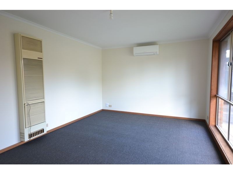 2/54 Elizabeth Street, Cranbourne North VIC 3977