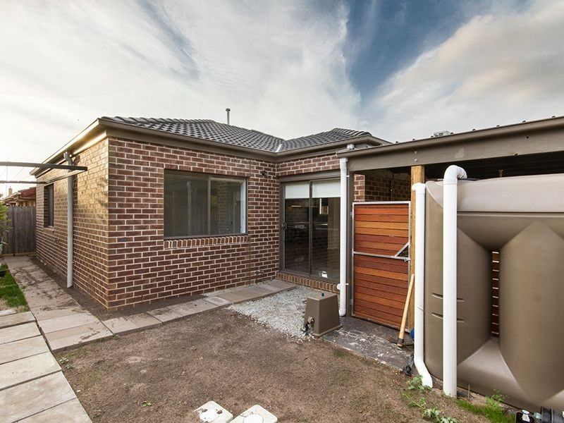 6A Ash Street, Cranbourne VIC 3977