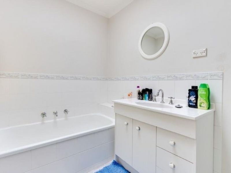 1/24 William Street, Cranbourne VIC 3977