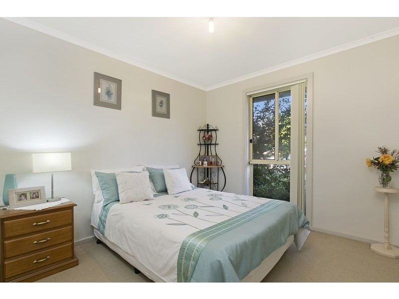 5 Clapton Court, Cranbourne East VIC 3977