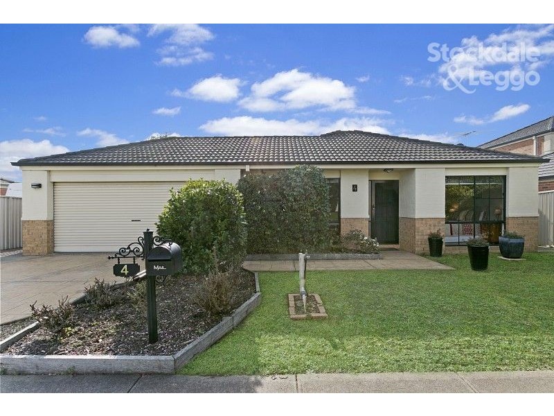 4 Ashbrook Way, Cranbourne West VIC 3977