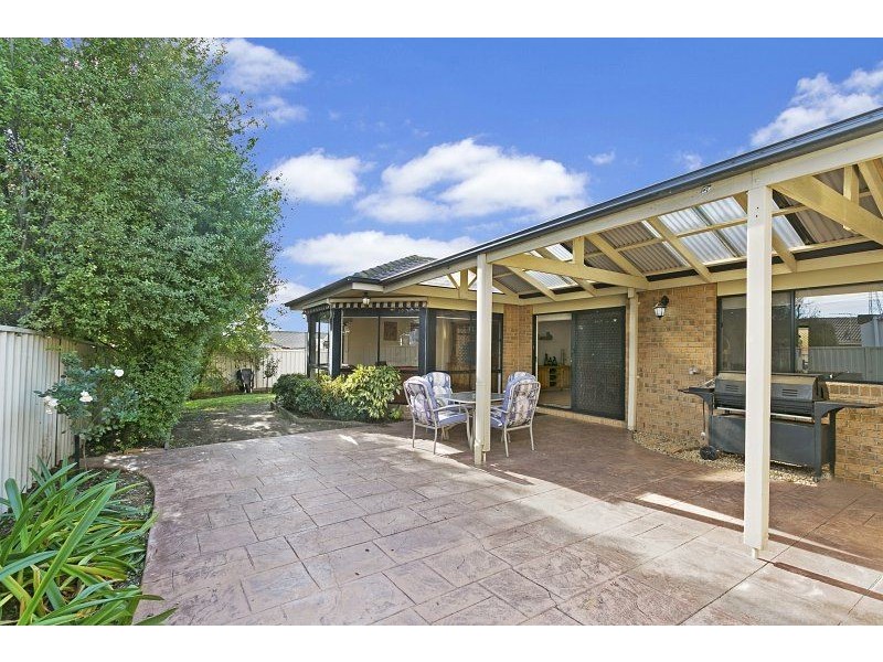 4 Ashbrook Way, Cranbourne West VIC 3977