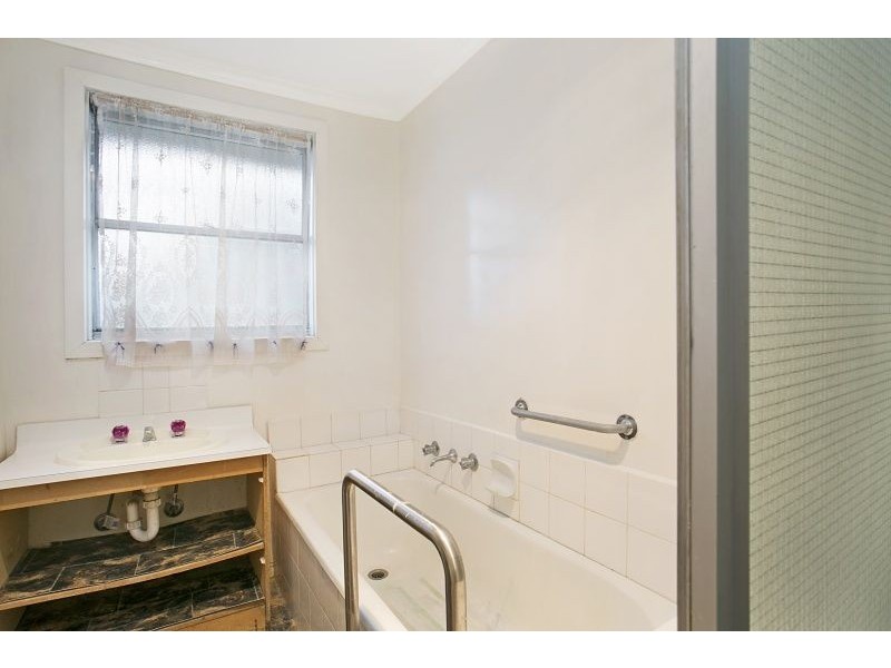 7 Wallace Road, Cranbourne VIC 3977