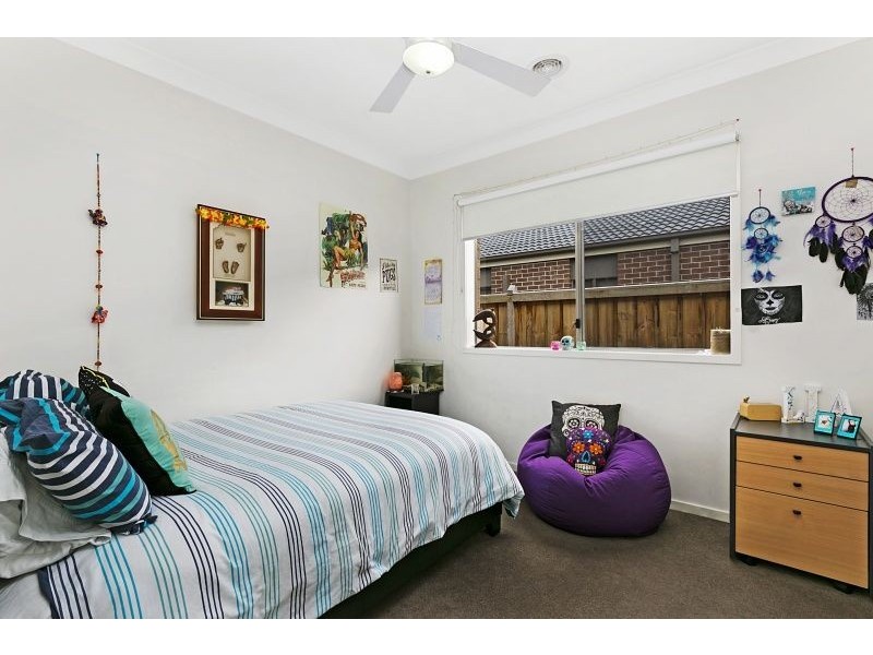 14 Emu Bush Drive, Cranbourne West VIC 3977