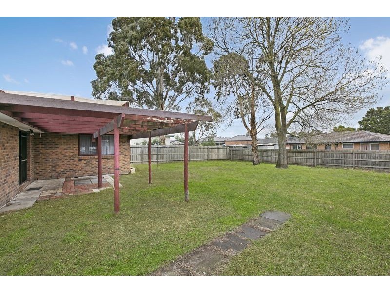 11 Phillip Court, Cranbourne North VIC 3977