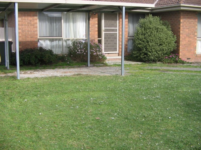 16 Ravenglass Court, Croydon Hills VIC 3136