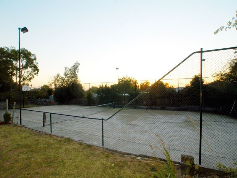 230 Cambridge Road , Kilsyth VIC 3137