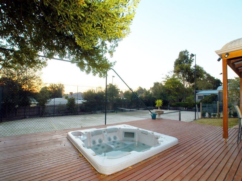 230 Cambridge Road , Kilsyth VIC 3137