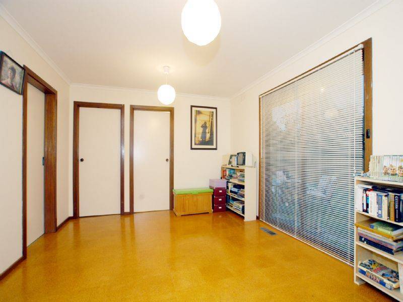 17 Coolaroo Court, Mooroolbark VIC 3138