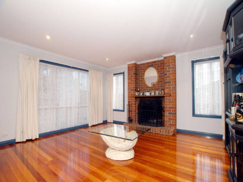 25 Bronte Court, Croydon North VIC 3136