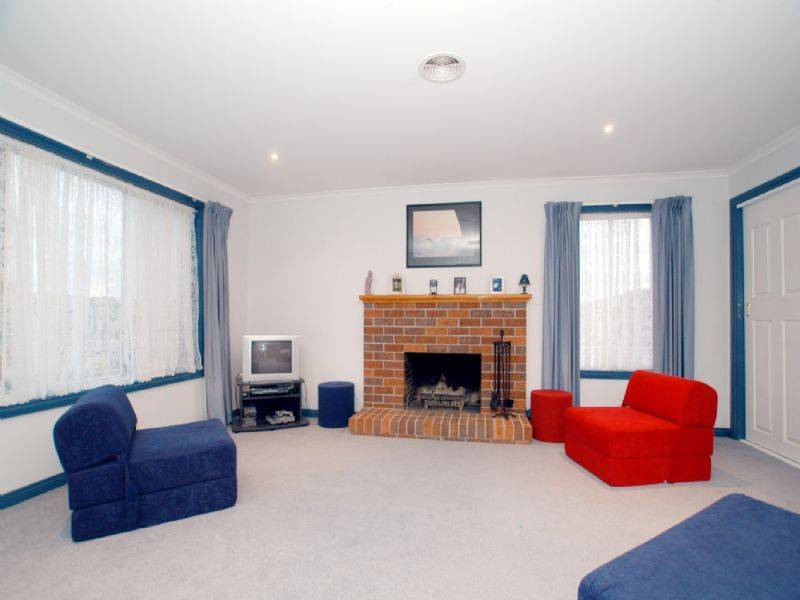 25 Bronte Court, Croydon North VIC 3136
