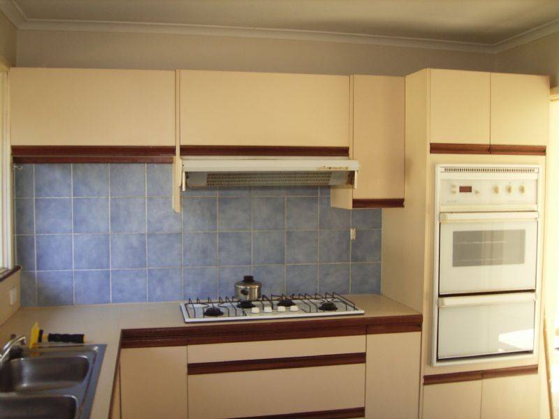 17 Andrew Street, Mooroolbark VIC 3138