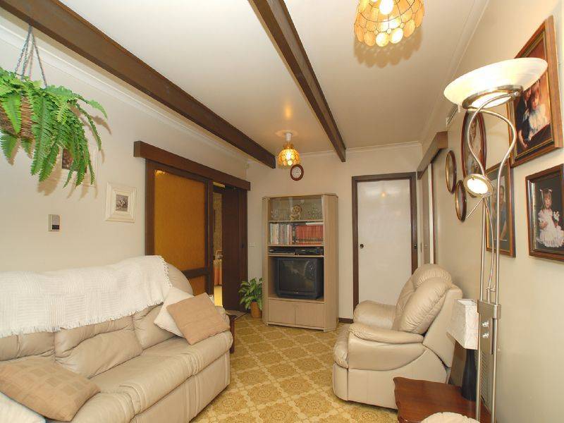 42 Walnut Drive, Kilsyth VIC 3137