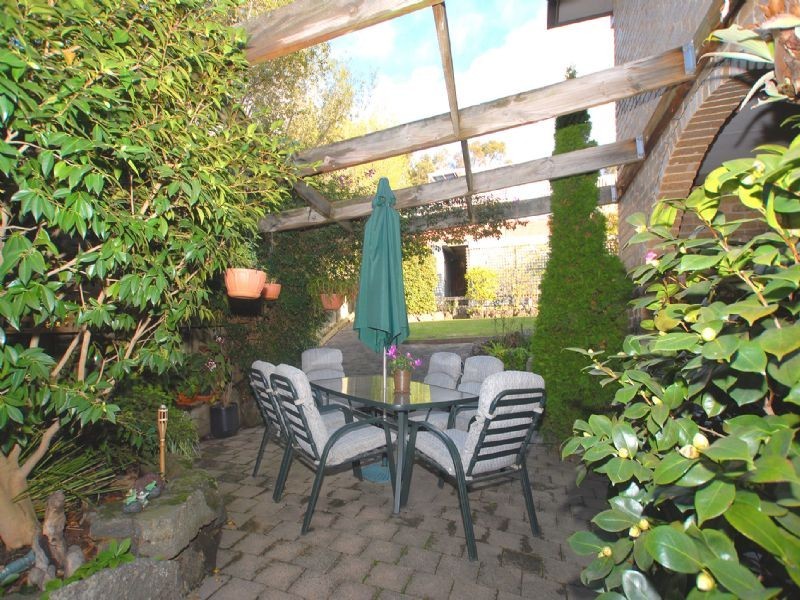 42 Walnut Drive, Kilsyth VIC 3137