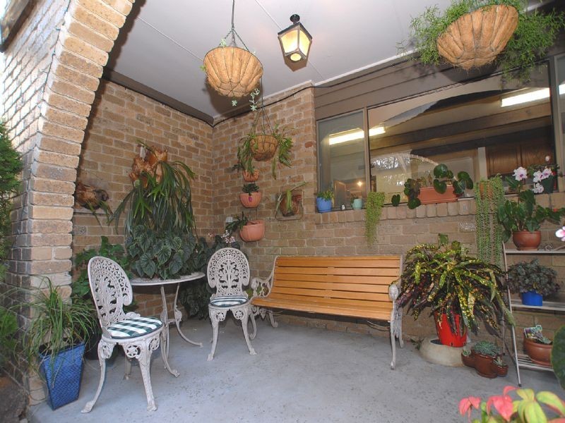 42 Walnut Drive, Kilsyth VIC 3137