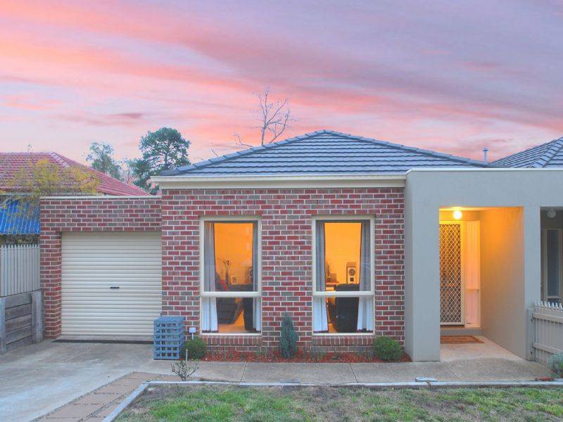 29 Lawson  Road, Mooroolbark VIC 3138