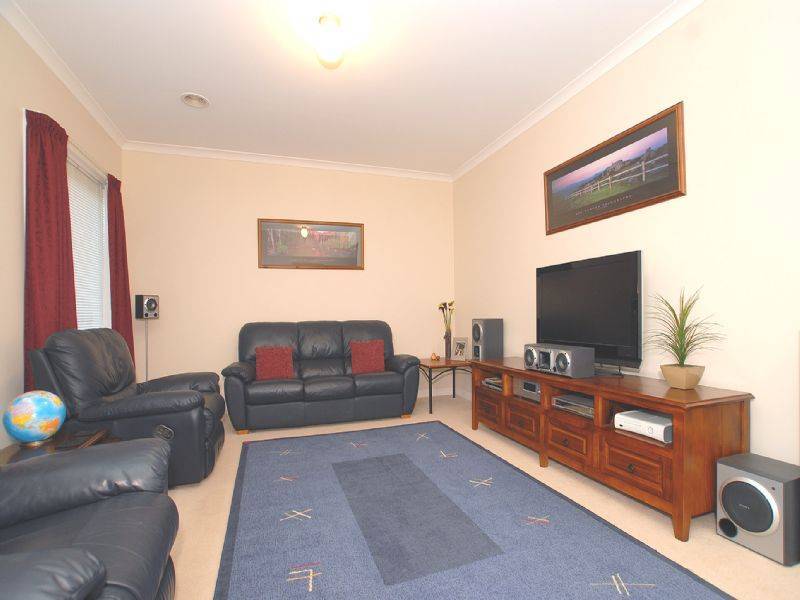 29 Lawson  Road, Mooroolbark VIC 3138