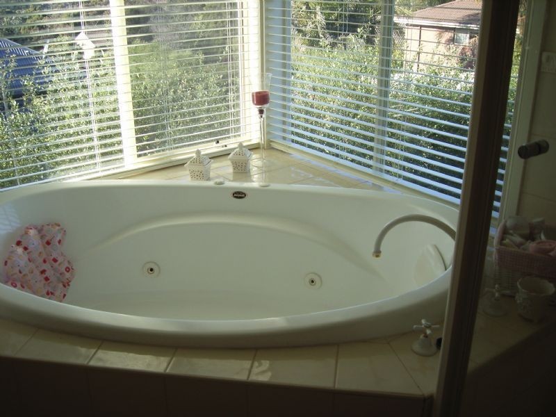 2 Spring Court, Ringwood North VIC 3134