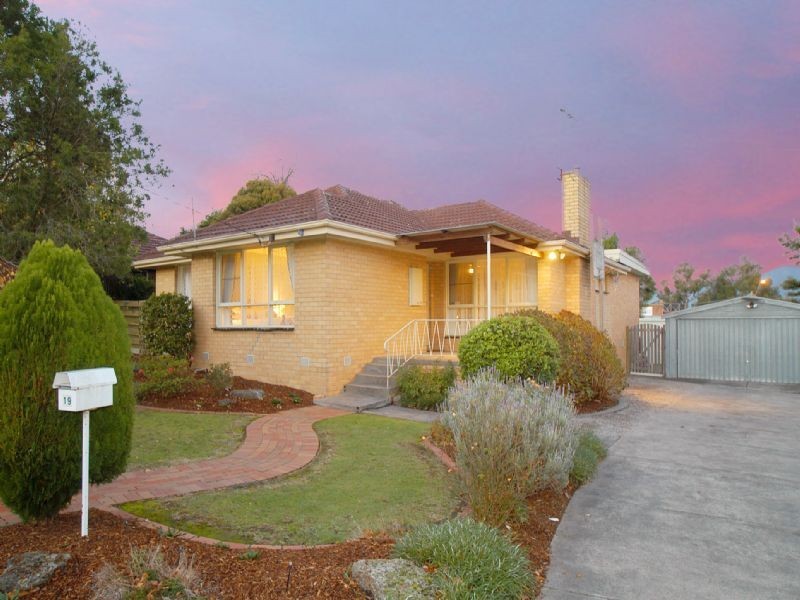 19 Ulysses  Avenue, Croydon VIC 3136