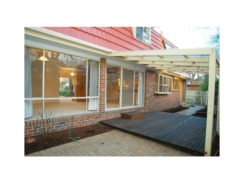 4 Trawalla Road, Croydon VIC 3136