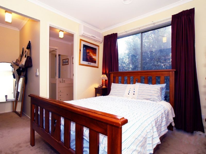 20 Cosmo Court, Kilsyth VIC 3137