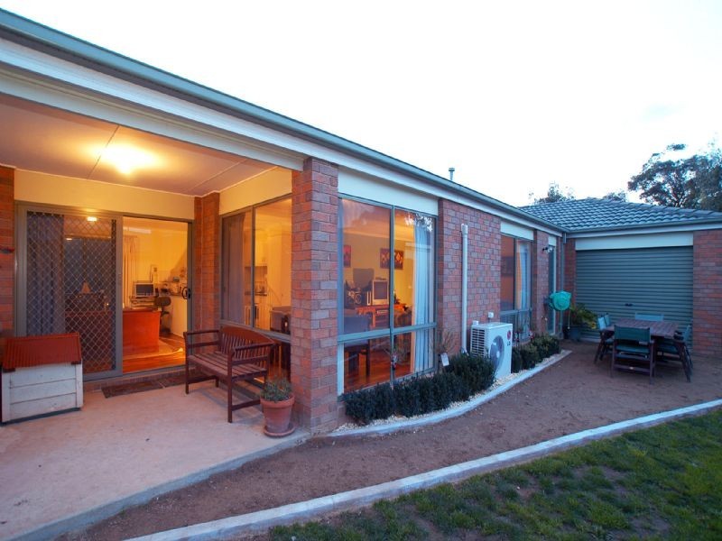 20 Cosmo Court, Kilsyth VIC 3137