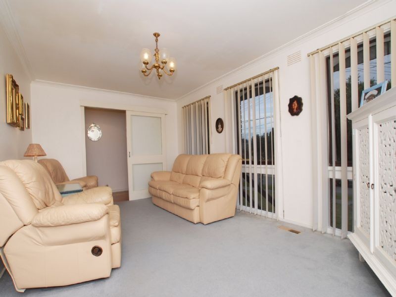 19 Baker Road, Bayswater North VIC 3153